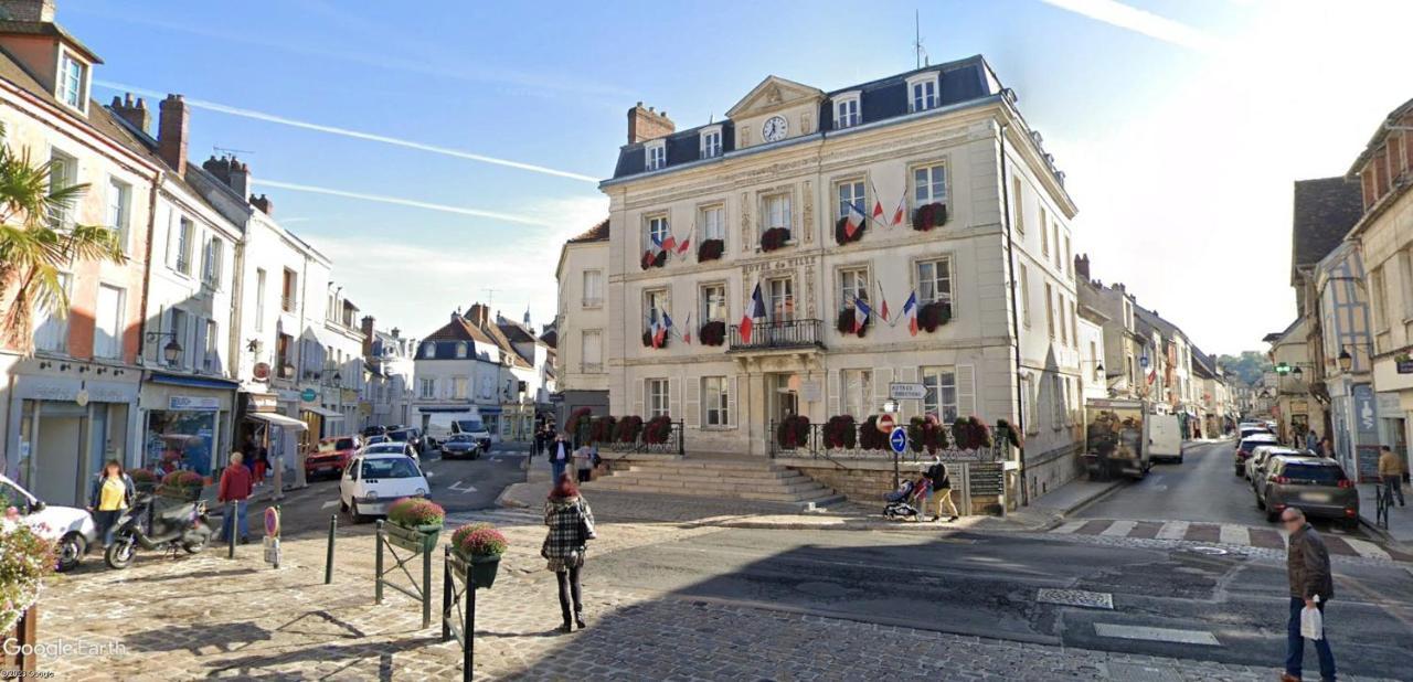 Hotel Le Fontenoy Provins Exteriör bild