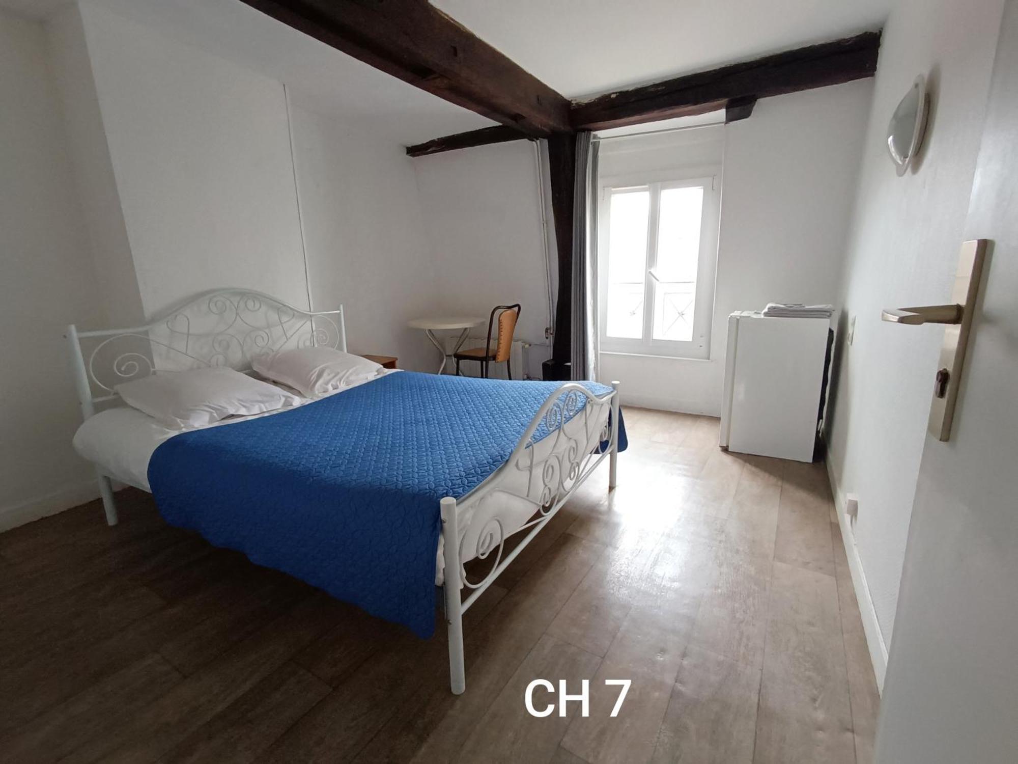 Hotel Le Fontenoy Provins Rum bild